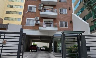 DEPARTAMENTO DE 2 AMBIENTES CON COCHERA EN ALQUILER. VICENTE LOPEZ
