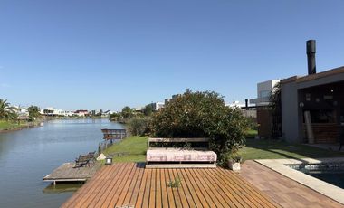 Casa en venta-Santa Isabel-Laguna-4 Ambientes-Pileta climatizada-Ingeniero Maschwitz-Escobar