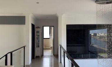 Casa en venta-Santa Isabel-Laguna-4 Ambientes-Pileta climatizada-Ingeniero Maschwitz-Escobar