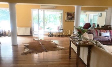 D. Esteche Realty