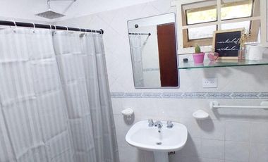 Casa en Villa Adela
