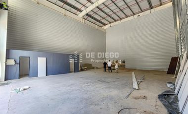 Nave en alquiler de 560 m2, dentro del Parque Industrial Tigre.