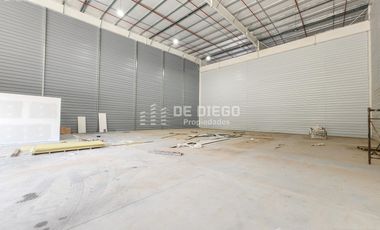 Nave en alquiler de 560 m2, dentro del Parque Industrial Tigre.