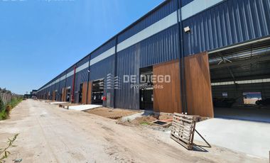 Nave en alquiler de 560 m2, dentro del Parque Industrial Tigre.