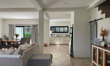 Casa en venta barrio Garin Chico-5 amb-Pileta.