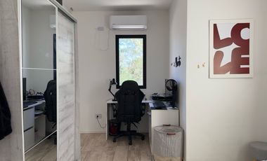 Casa en venta barrio Garin Chico-5 amb-Pileta.
