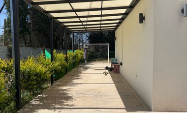 Casa en venta barrio Garin Chico-5 amb-Pileta.