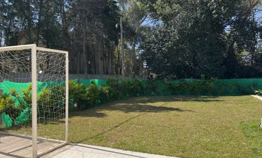 Casa en venta barrio Garin Chico-5 amb-Pileta.
