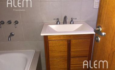 Departamento de 3 dormitorios en venta en Lomas de Zamora