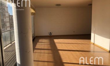 Departamento de 3 dormitorios en venta en Lomas de Zamora
