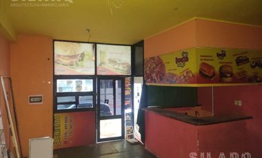 Edificio de Departamentos y Local comercial en Venta