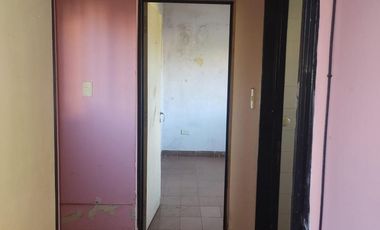 Edificio de Departamentos y Local comercial en Venta
