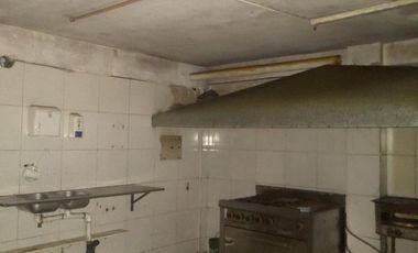 Edificio de Departamentos y Local comercial en Venta