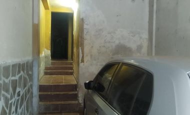 Edificio de Departamentos y Local comercial en Venta