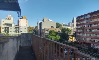 Edificio de Departamentos y Local comercial en Venta