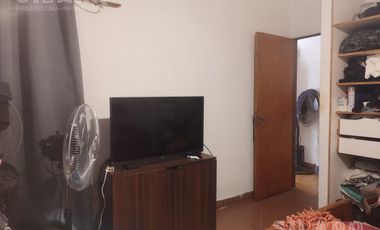 Edificio de Departamentos y Local comercial en Venta