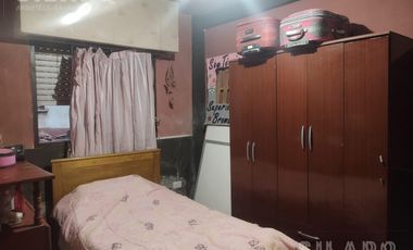 Edificio de Departamentos y Local comercial en Venta