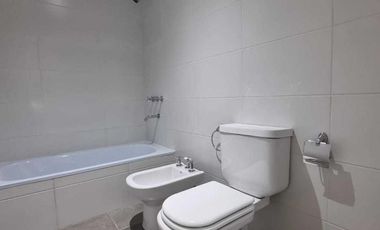 Departamento 2 dormitorios  frente balcón terraza  sum  amenities  - La Plata