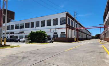 Deposito en venta 484 m2 predio industrial con seguridad Quilmes, apto credito, GBA Sur
