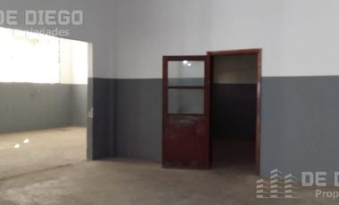 Deposito en venta 484 m2 predio industrial con seguridad Quilmes, apto credito, GBA Sur