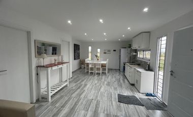 CASA VENTA 3 AMB - CON PILETA - ESTILO CAMPO - CANNING