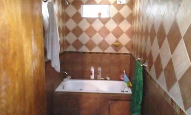 VENTA CASA LOTE PROPIO 3 * AMB CON COCHERA Y PATIO * V. ALSINA