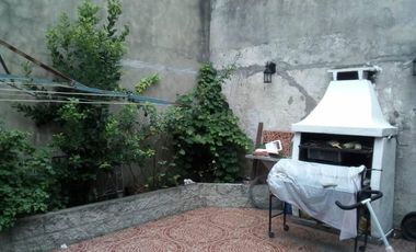 VENTA CASA LOTE PROPIO 3 * AMB CON COCHERA Y PATIO * V. ALSINA