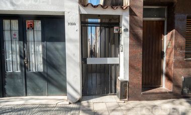 Casa interna en pleno Constituyentes
