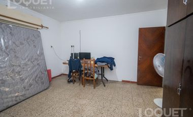 Casa interna en pleno Constituyentes