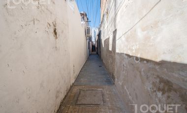 Casa interna en pleno Constituyentes
