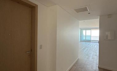 Departamento a estrenar de 4 amb   dependencia  en venta en   Infinity Towers - Olivos