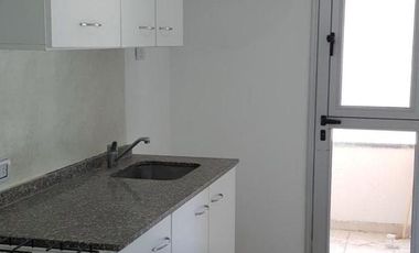 Departamento con Balcón en Venta - San Martin