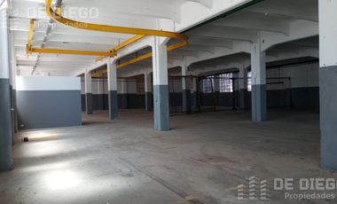 Deposito en venta 1400 m2 predio industrial con seguridad Quilmes, apto credito, GBA Sur