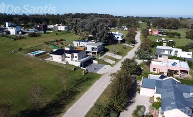 Terreno en  Barrancas de San Benito. Lote 136. Financiacion. Permuta por vehiculo.