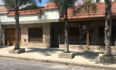 CASA EN VENTA ALDO BONZI