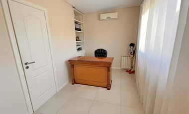 Casa en Fincas de Iraola II