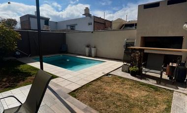CASA EN VENTA CIUDAD MENDOZA