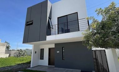 Casa en Venta en Coto Abeto, Parques Vallarta, Zapopan