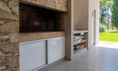 Casa en venta en Country El Paso a metros del ingreso principal