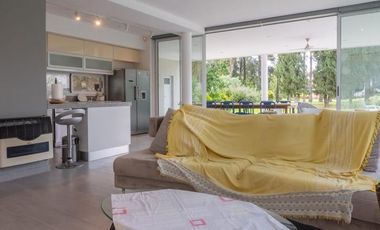 Casa en venta en Country El Paso a metros del ingreso principal