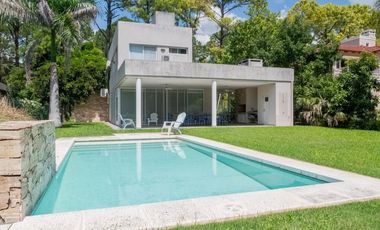 Casa en venta en Country El Paso a metros del ingreso principal