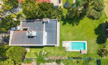 Casa en venta en Country El Paso a metros del ingreso principal