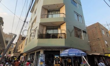 EDIFICIO DE 4 PISOS CON LOCAL COMERCIAL Y ALTA RENTABILIDAD EN VENTANILLA