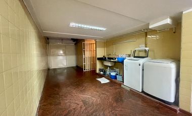 VENTA CASA DE 6 AMBIENTES EN FLORIDA MITRE