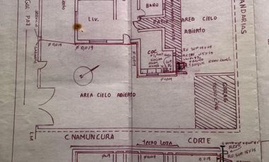 Casa 4 amb con Galpón  venta lanus