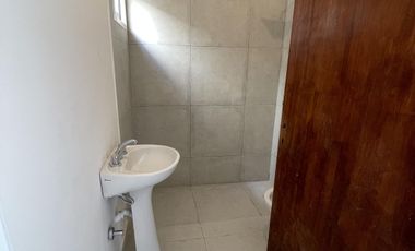 CASA  en VENTA de 2 dormitorios a  Estrenar - Guadalupe Oeste. Padre Genesio 1200