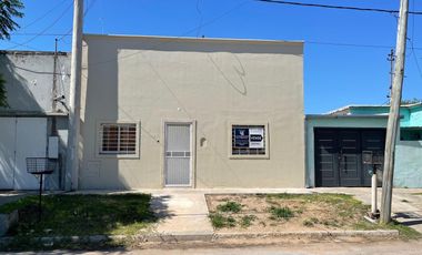 CASA  en VENTA de 2 dormitorios a  Estrenar - Guadalupe Oeste. Padre Genesio 1200
