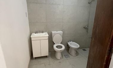 CASA  en VENTA de 2 dormitorios a  Estrenar - Guadalupe Oeste. Padre Genesio 1200