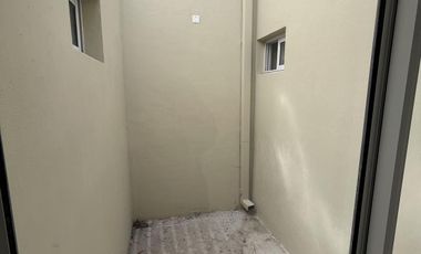 CASA  en VENTA de 2 dormitorios a  Estrenar - Guadalupe Oeste. Padre Genesio 1200