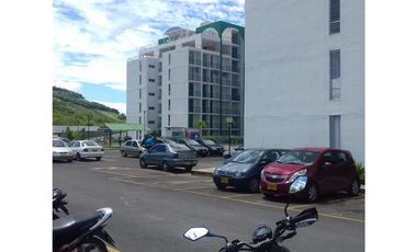 ARRIENDO APARTAMENTO PRIMER PISO CERCA AL ESTADIO DE GIRARDOT